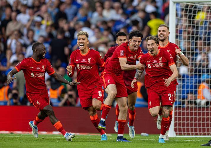 九游游戏盒-阿扎伦卡遭遇七持续失利，尤文图斯教练压力巨大！上演精彩一战的简单介绍-九游游戏盒