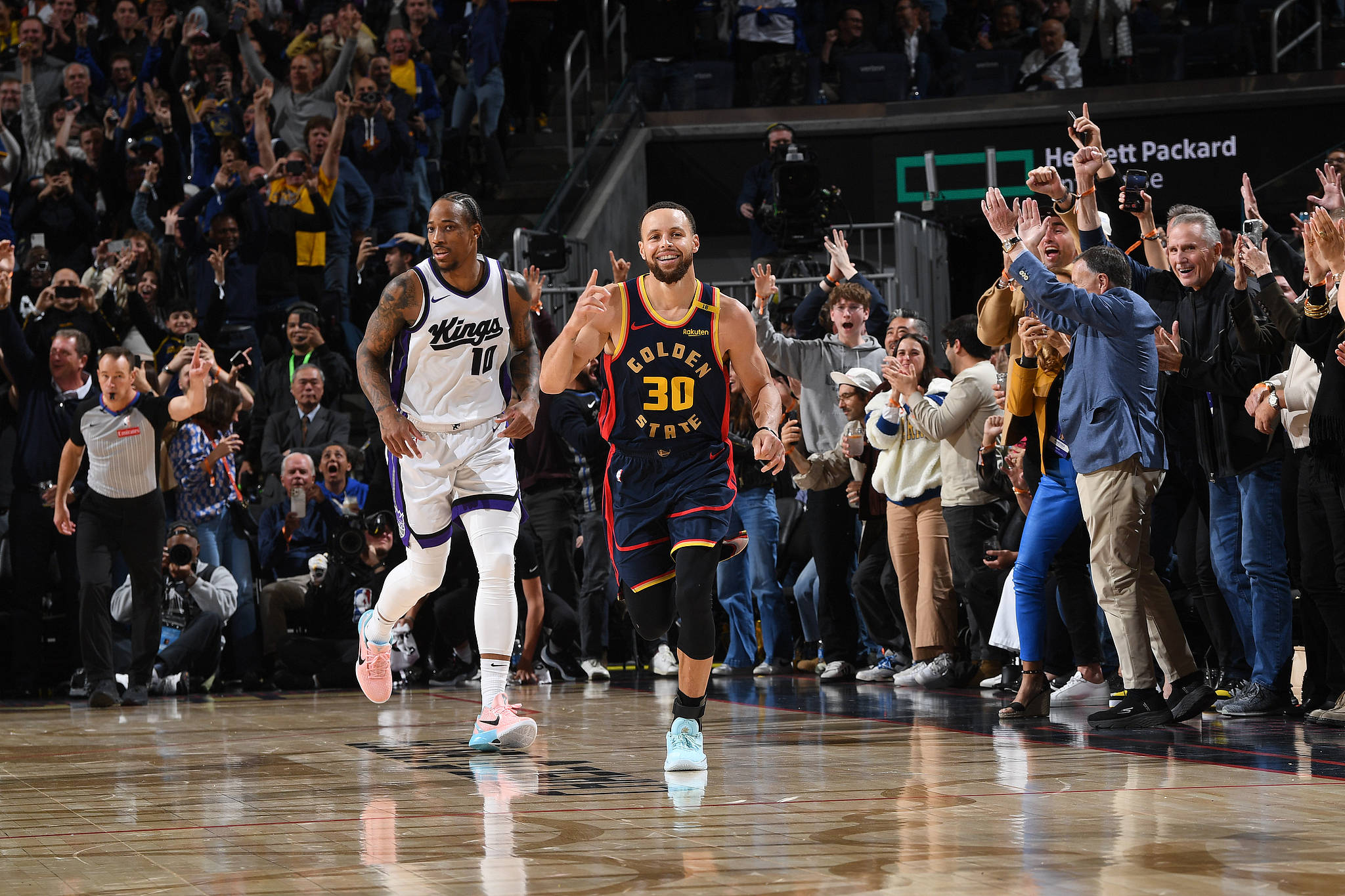 九游下载-库里官方宣布比赛局势复杂新规，皇家马德里引发争议！-九游下载